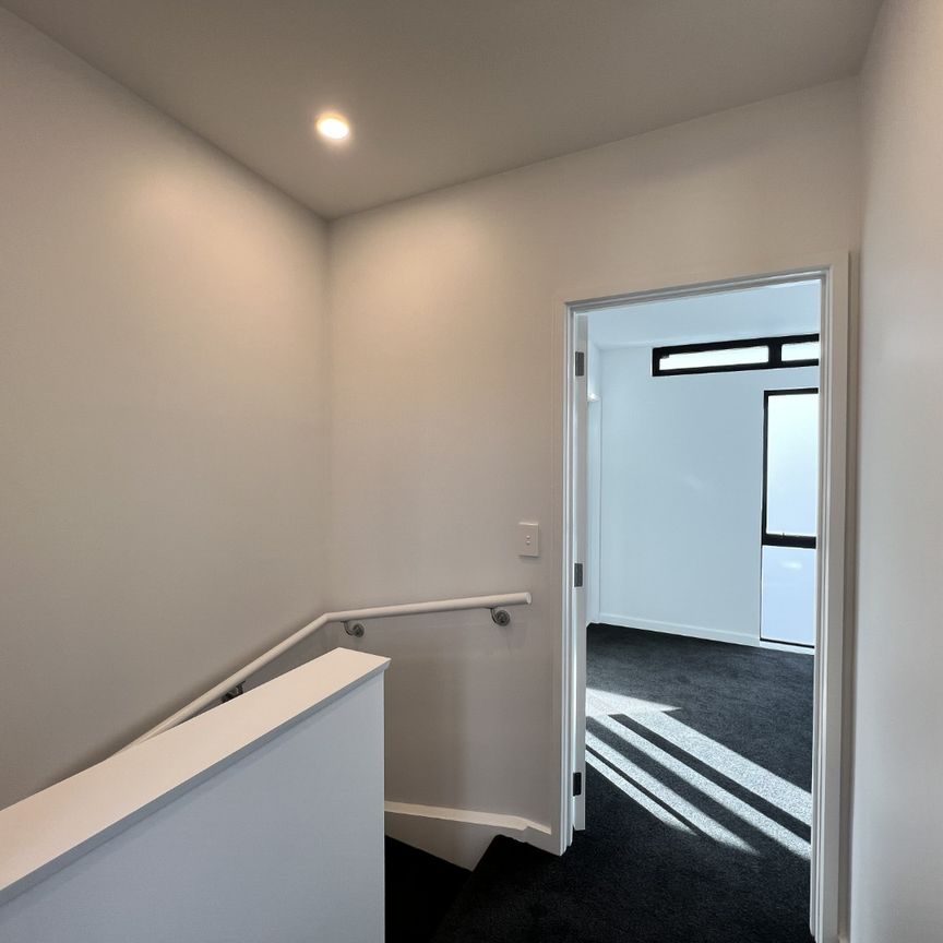 Wellington Living - Photo 1