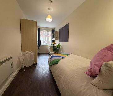 Single Room - Photo 1