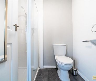 Studio Apt. Hazel Close, Blackburn - Photo 5
