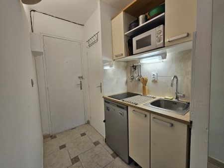 Location Appartement 1 pièce 18m² AIX EN PROVENCE 90ème - Photo 4