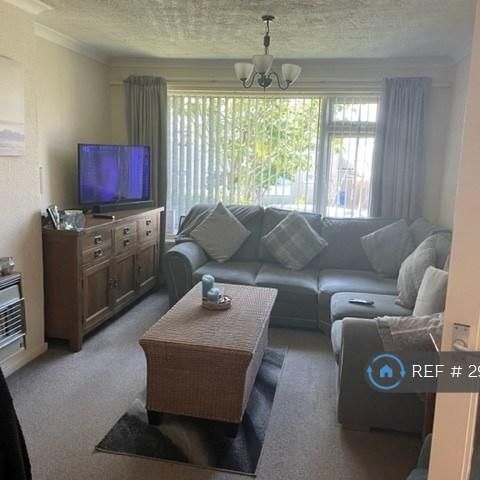 2 bedroom bungalow to rent - Photo 1