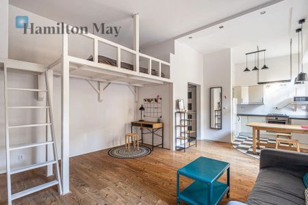 Klimatyczna kawalerka na Pradze Północ - Zdjęcie 3