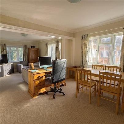 Herga Court, Harrow on the Hill - Photo 1