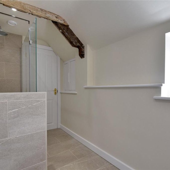 3 bedroom end of terrace house to rent - Photo 1