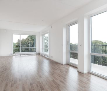 Löjtnant Granlunds väg 2 B - Photo 1