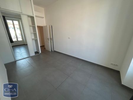 Location Appartement 3 pièces 64m² NICE 06000 - Photo 2
