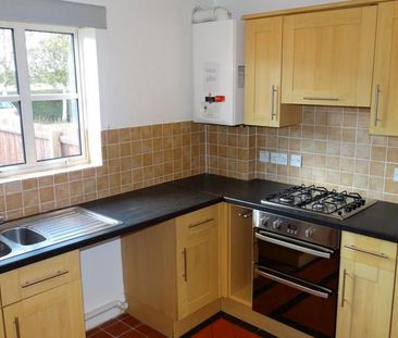 3 bedroom terraced house to rent - Photo 2