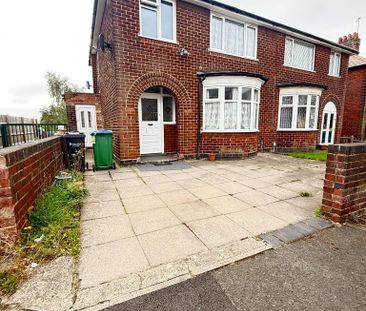 3 bedroom semi-detached house to rent - Photo 1