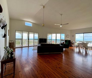 Luxurious Coastal Retreat with Breathtaking Views | Furnished! - Photo 1