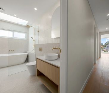 Architecturally designed Family home. North facing yard with privat... - Photo 3