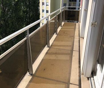 Location Appartement 5 pièces 97m² - Photo 3