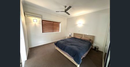 Fully furnished CBD apartment - Photo 2