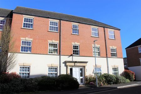 Gatehouse Court, Taunton - Photo 2