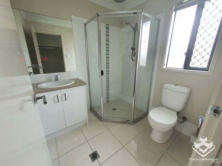 Spacious + Furnished + All Bills Incl + Free WiFi - Photo 4