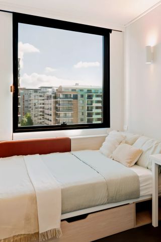 Premium Single Room – 6 Share - Photo 4