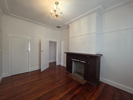 1240 Dandenong Road, MURRUMBEENA - Photo 1