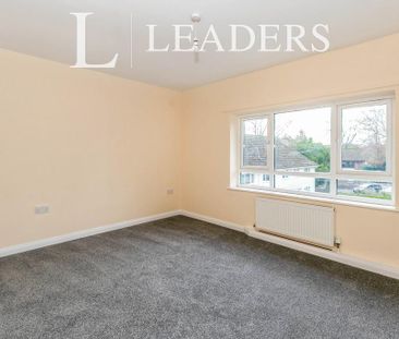 4 bedroom flat to rent - Photo 3