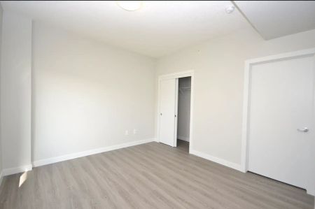 7885 Macleod Trail SW - Kingsland Junction — 2 Bedroom - Photo 4