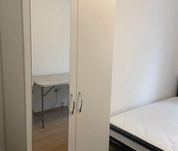 2 bedroom house share to rent - Photo 2