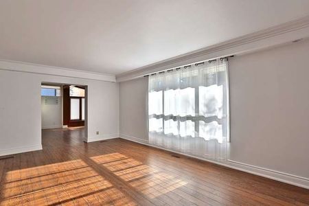 For Lease - 1336 Queen Victoria Avenue, Mississauga, Ontario - Photo 2