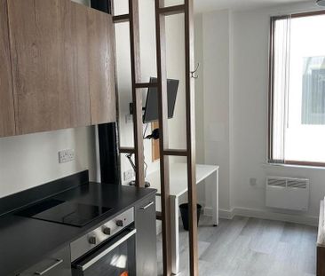 Studio to rent - Photo 2