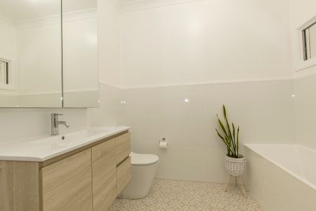 4 Union Street, Hyde Park QLD 4812 - House For Rent | Domain - Photo 5