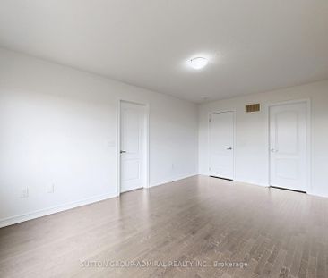 For Lease - 74 Davenfield Circle, Brampton, Ontario - Photo 2