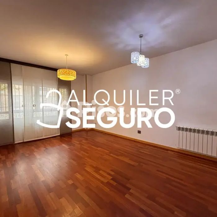 Piso en alquiler en Villa de Vallecas - Photo 1