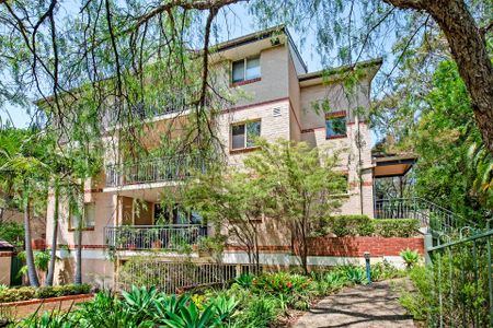 Convenient and Spacious Unit - Photo 3