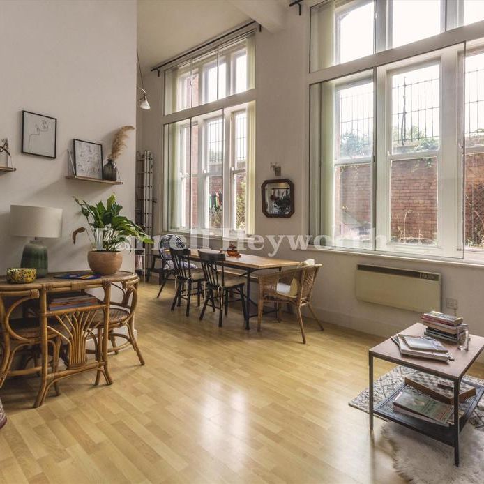 2 bedroom flat to rent - Photo 1