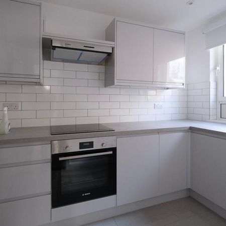 1 bedroom property to rent - Photo 3