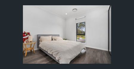 Contemporary Family Living in the Heart of Austral ! - Photo 2