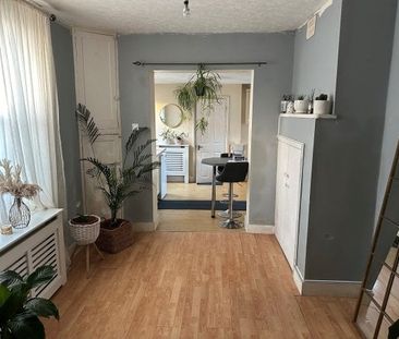 Cheriton Road, Folkestone, Property for rent - Photo 2