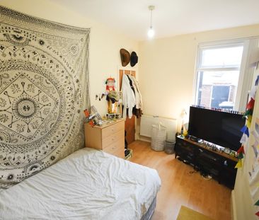 4 Bed Terraced House, Gerald Road, M6 - Photo 4