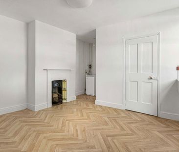 5 bedroom house to rent - Photo 2