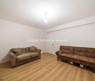 4 bedroom flat to rent - Photo 4