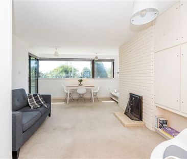 Apartment 7, Hillcrest Court, Drumcondra, Dublin 9, D09 YW57 - Photo 3