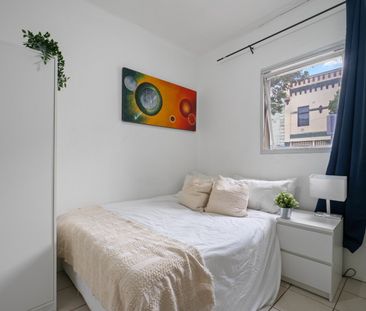 Petersham - Photo 3