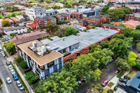 SUNBATHED NORTH FACING ABODE IN THE HEART OF RANDWICK- LIFT ACCESS - Photo 3