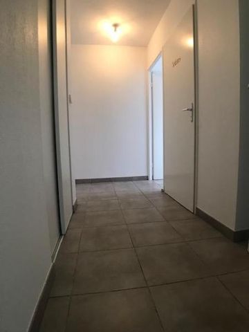 APPARTEMENT T3 64M - Photo 5