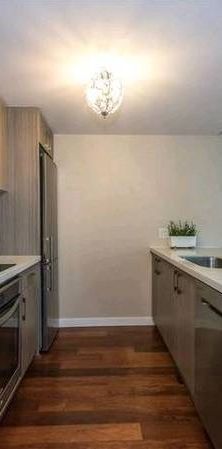 3 bed 2 bath condo - bright, large, family friendly (1198 sq ft) - Photo 1