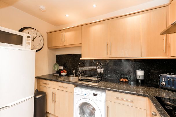 1 bedroom apartment to rent - Photo 1