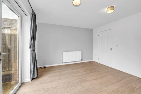 3 bedroom terraced house to rent - Photo 5
