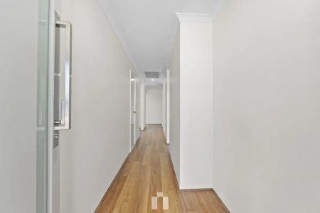 “Treeby Living at its Best” - Photo 5