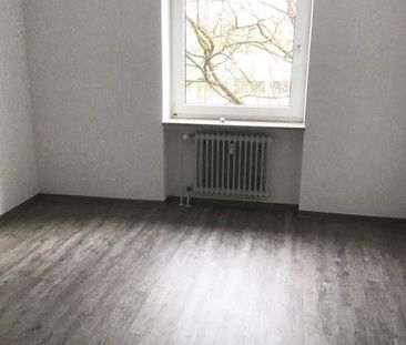 1 Grundmiete geschenkt ! Renovierte, großzügige 3-Zimmer-Wohnung mi... - Photo 4