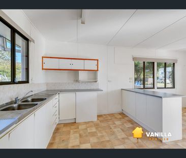 24 Kentucky Street, Redbank Plains, Qld 4301 - Photo 2