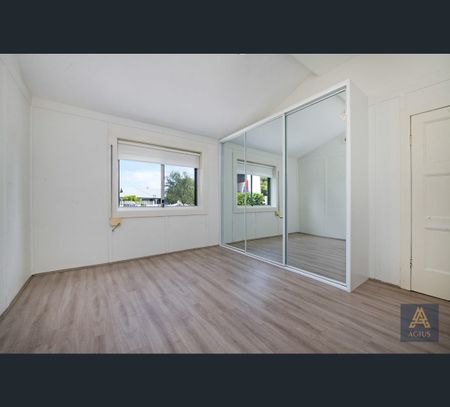 99 Grantham Road, Seven Hills, NSW 2147 - Photo 4