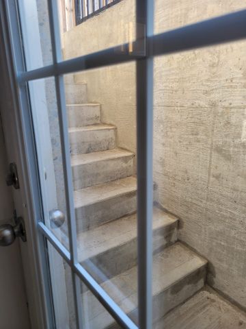 For Lease - 30 Wilson Drive, Bradford West Gwillimbury, Ontario - Photo 2