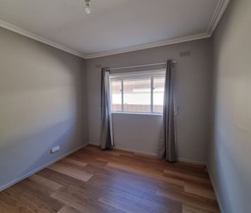 A Fresh New Look! - Photo 2