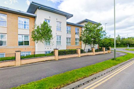 2 bedroom flat to rent - Photo 2